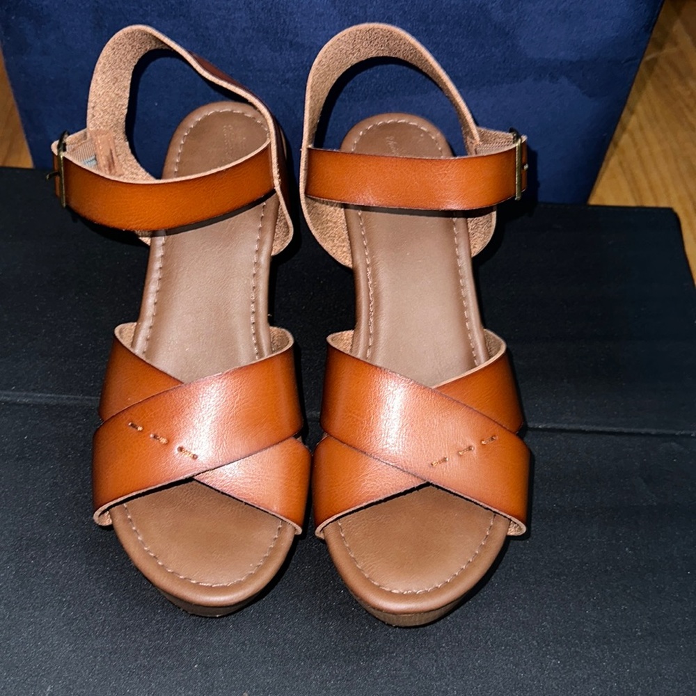 Universal Thread wedges size 10